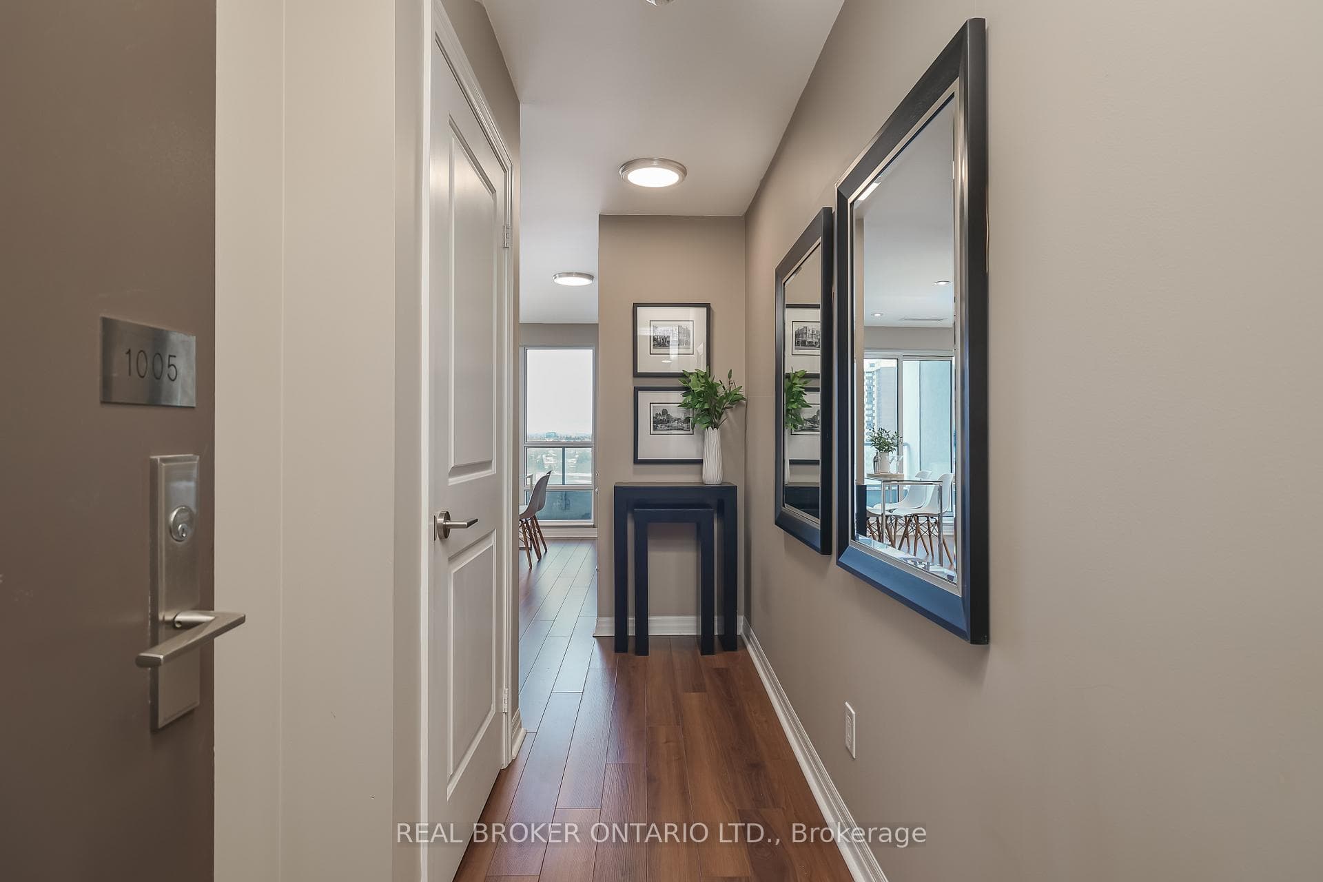 2015 Sheppard Avenue Unit 1005 photo 2