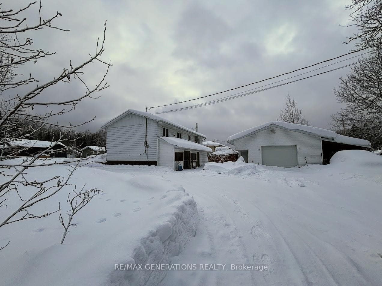 43 Lynx Avenue photo 35