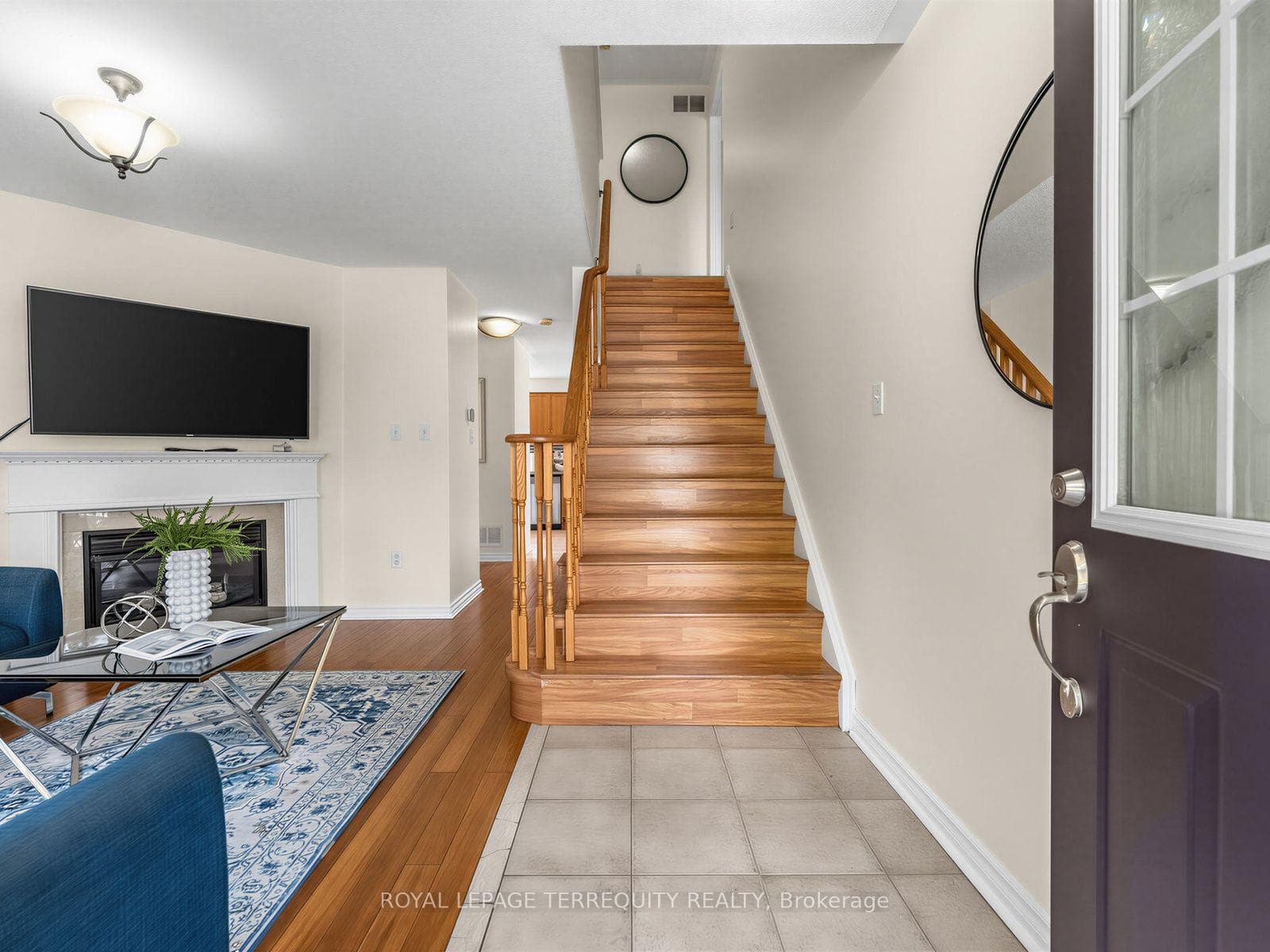 83 Tianalee Crescent photo 3