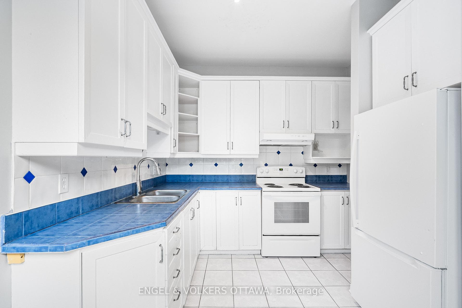 293 Somerset Street photo 12