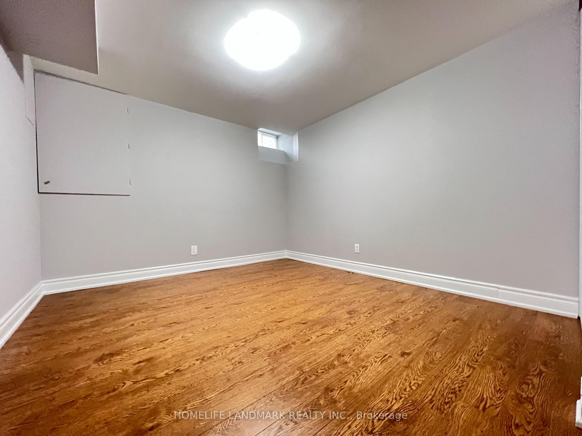 1 Lynngrove Crescent Unit Bsmt photo 7