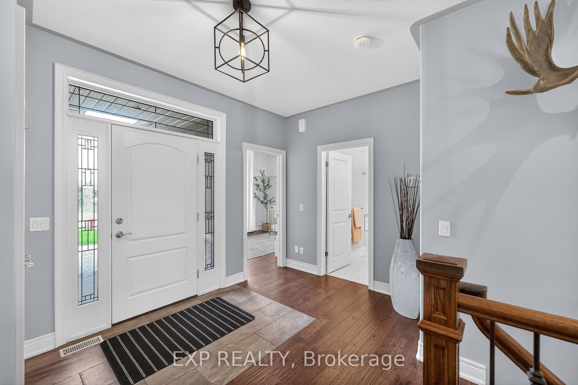 8736 Angie Drive photo 6