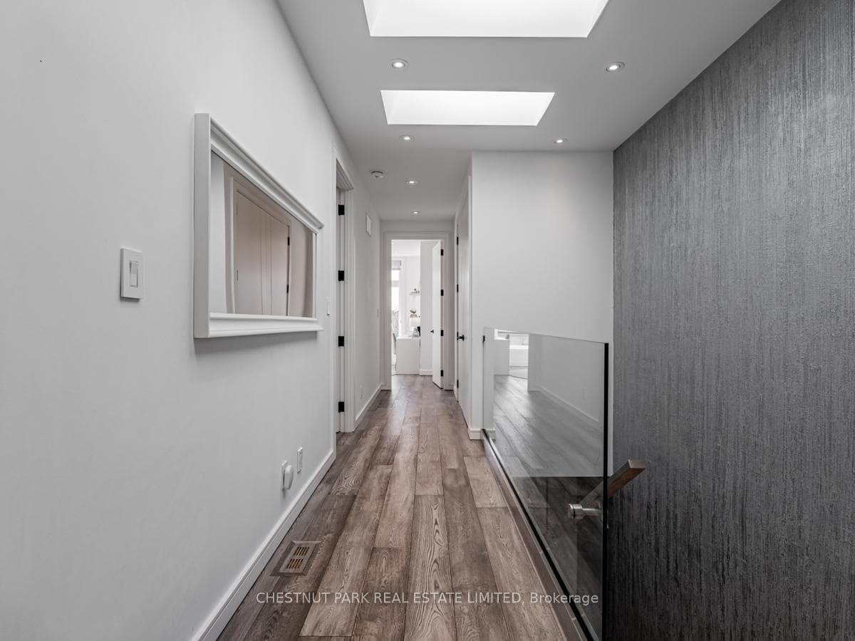 206 Craighurst Avenue photo 23