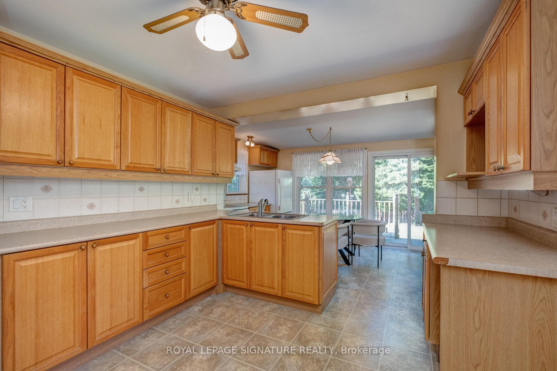 38 Nordale Crescent photo 8