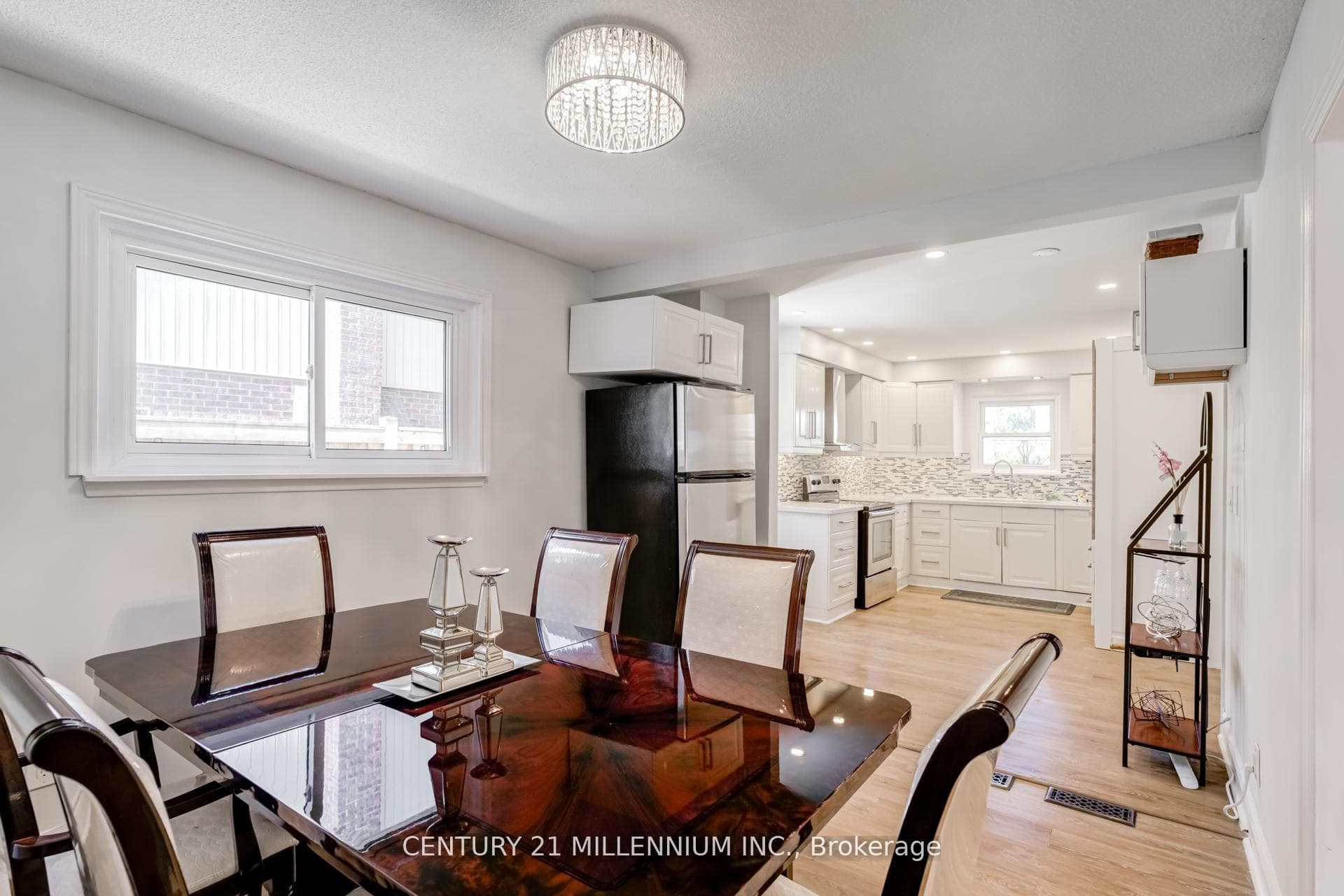 14 Milford Crescent photo 8