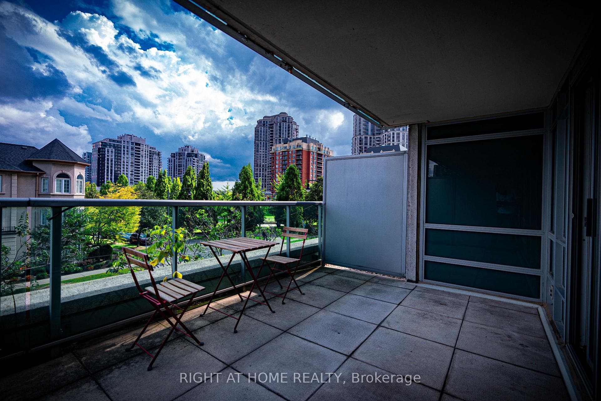 16 Harrison Garden Boulevard Unit 209 photo 14