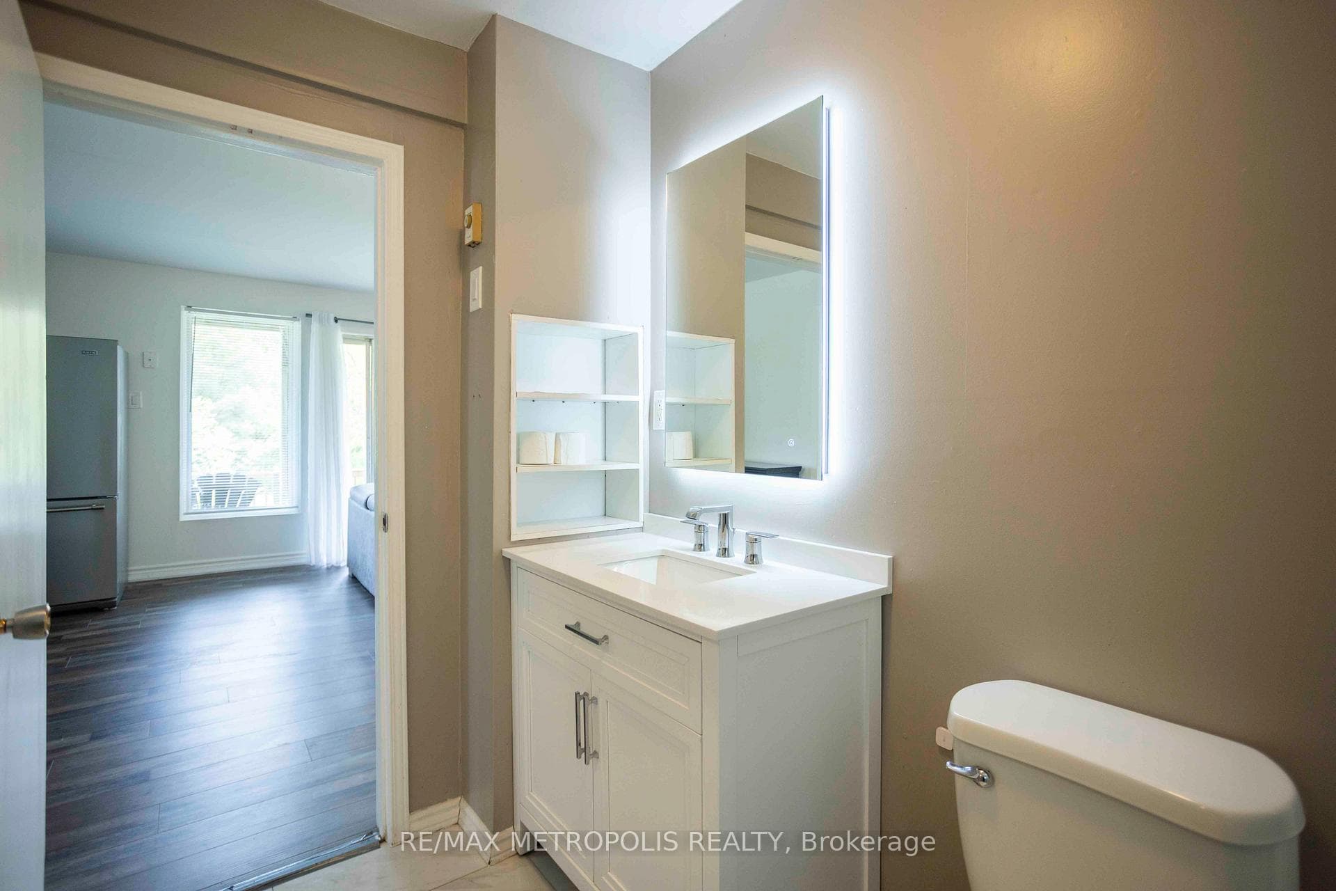 56 Georgian Manor Drive photo 25