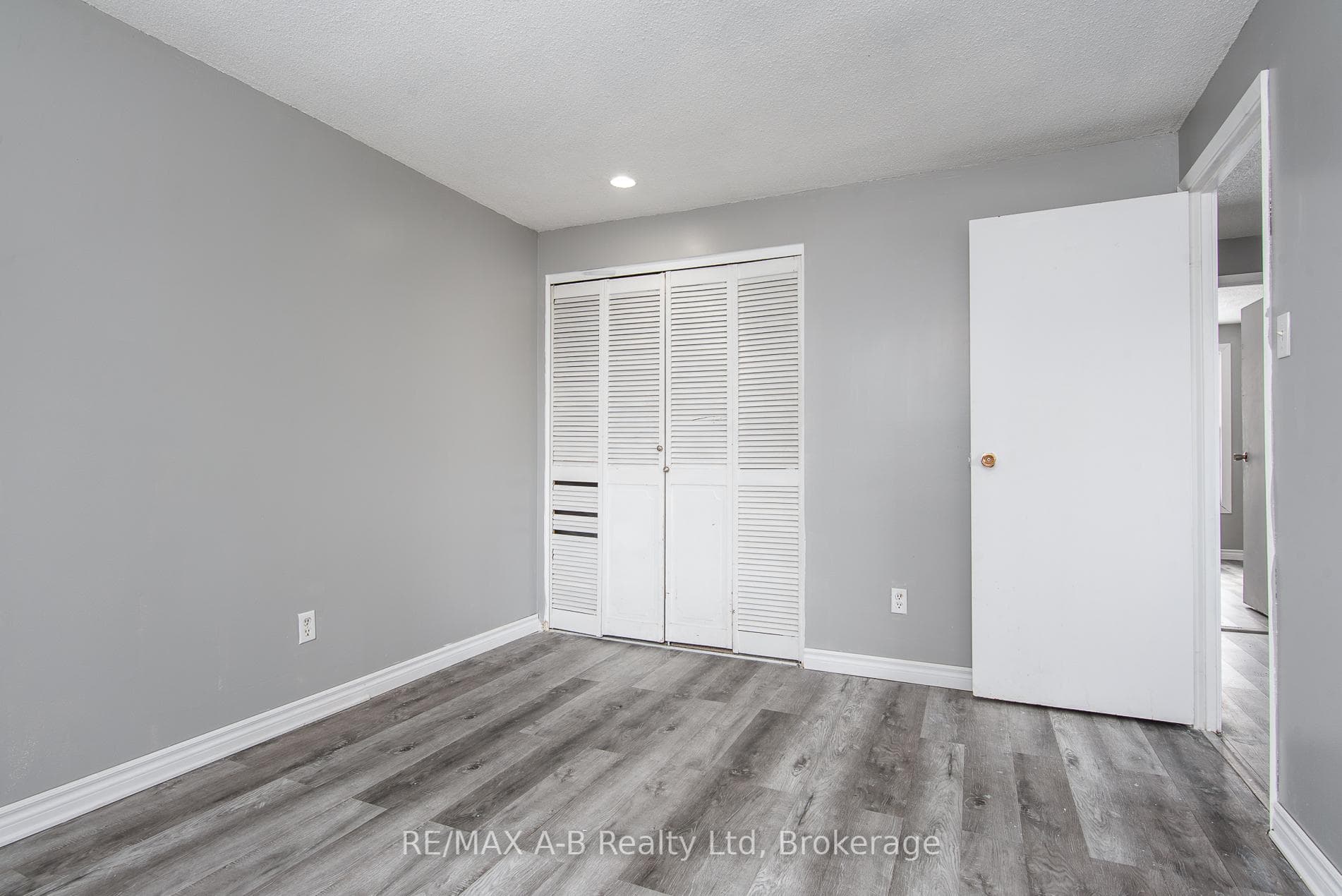 72 Crehan Crescent photo 24