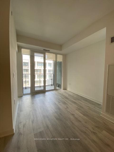 121 Lower Sherbourne Street Unit 947 SW photo 5