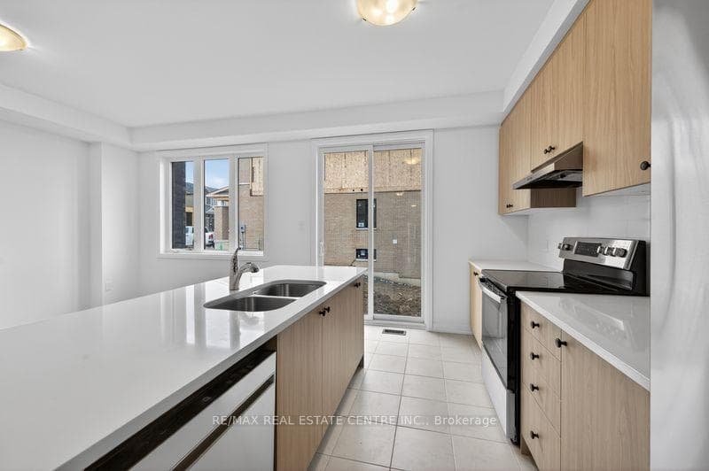 489 Jack Wilford Way photo 14