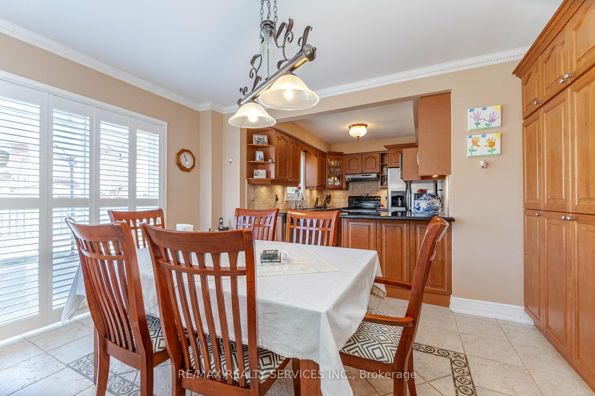 91 Hood Crescent photo 13