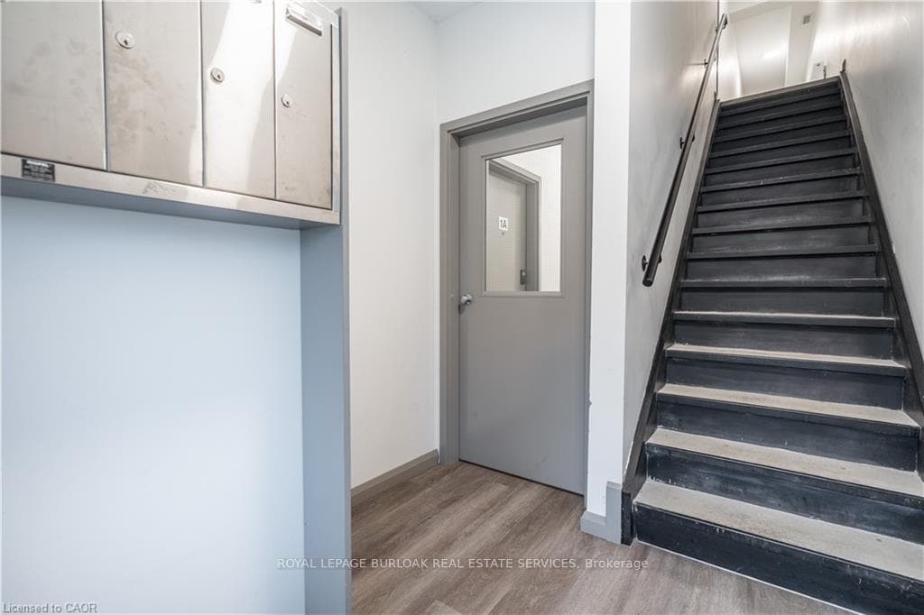 36 GRANT Avenue Unit 1B photo 4