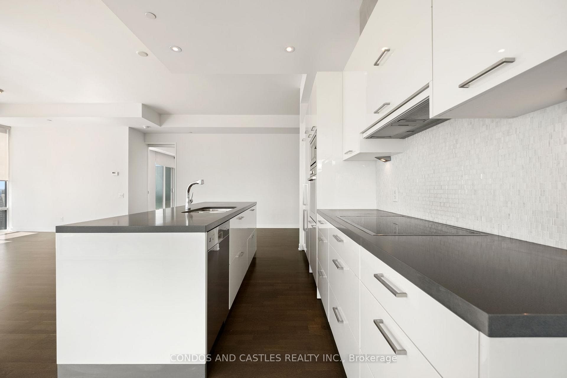88 Park Lawn Road Unit 2907 photo 39