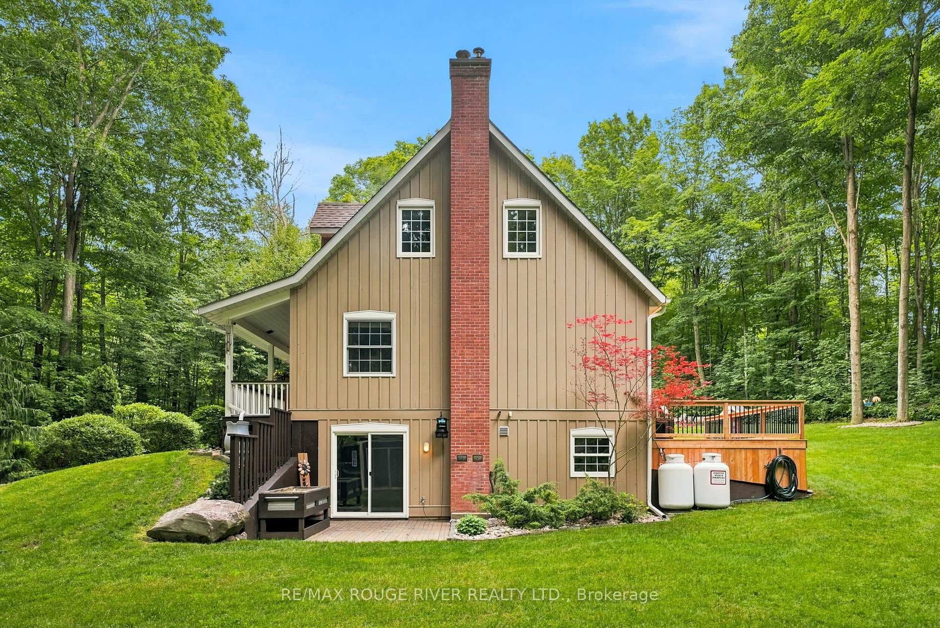 2774 Les Davey Road photo 38
