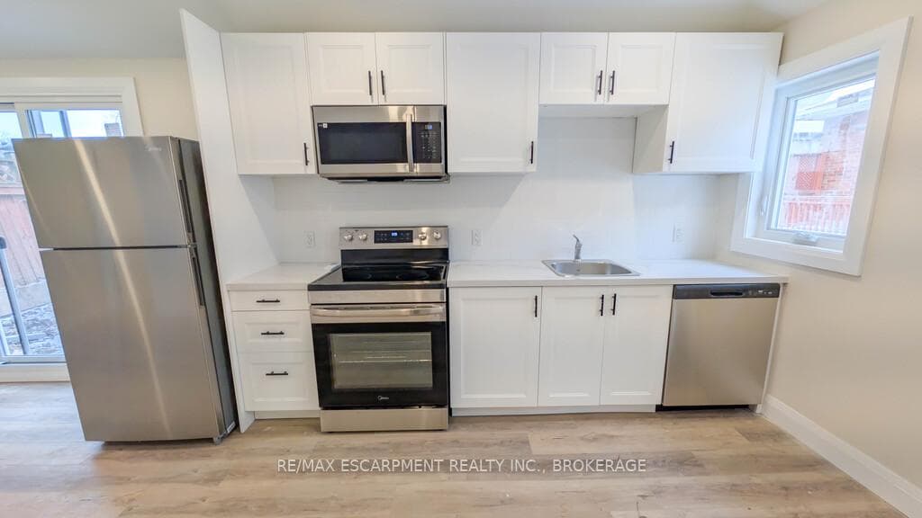 21 Fawell Avenue Unit A photo 4