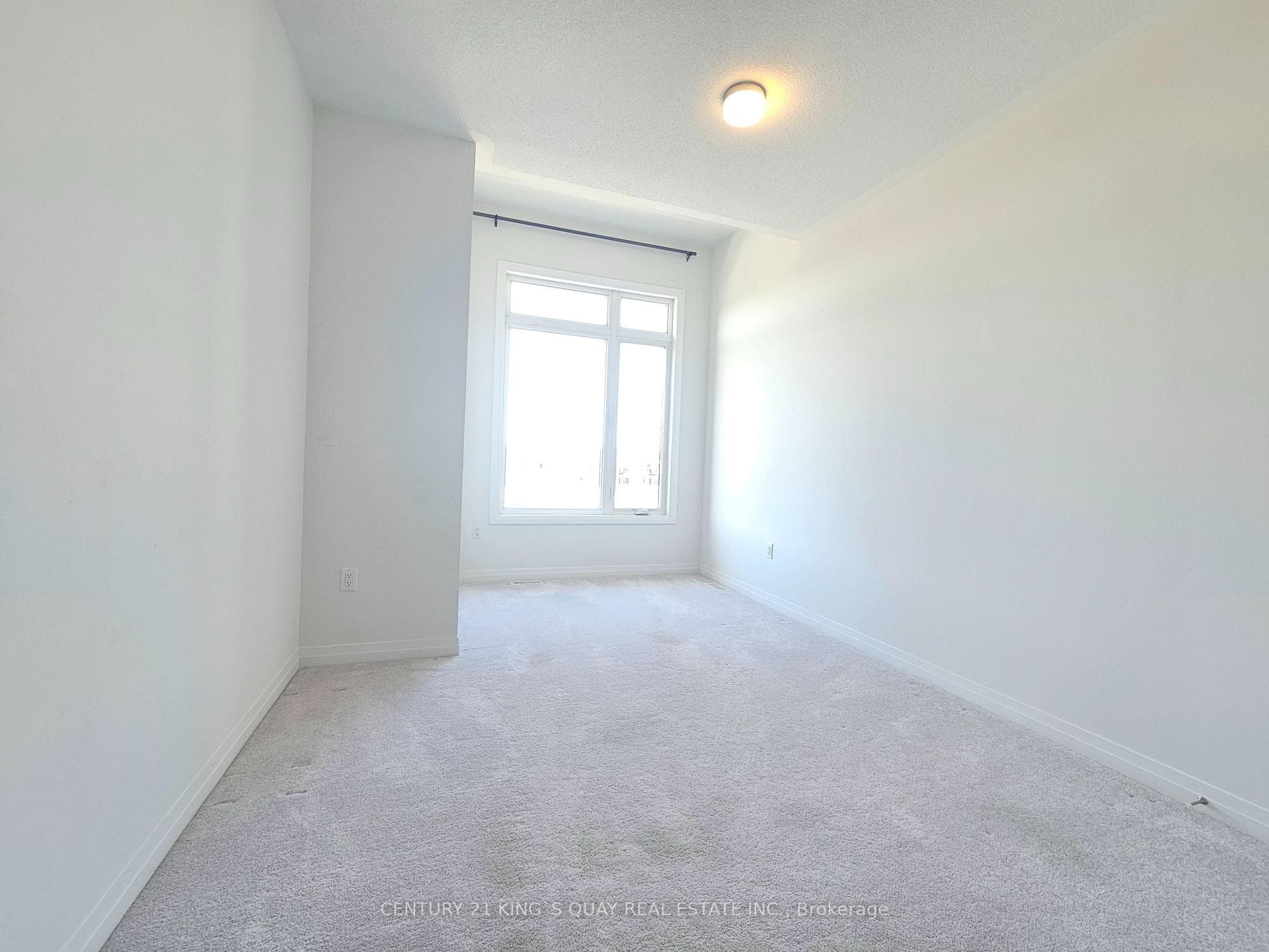 103 Schmeltzer Crescent photo 14