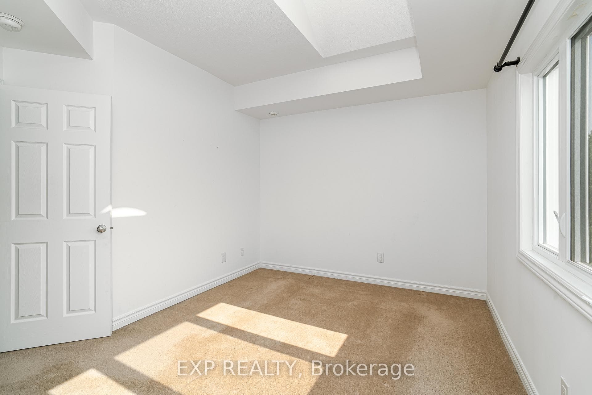 362 Wood Acres Grove Unit E photo 13