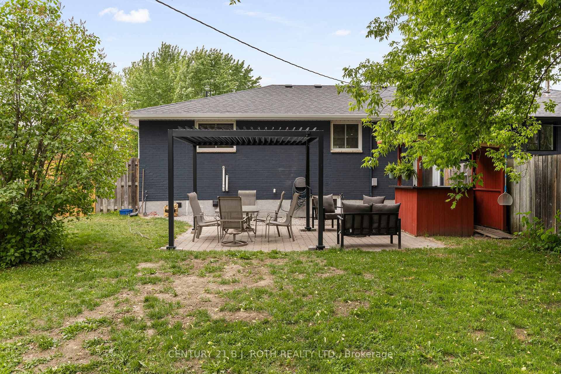 106 Malcolm Street photo 28