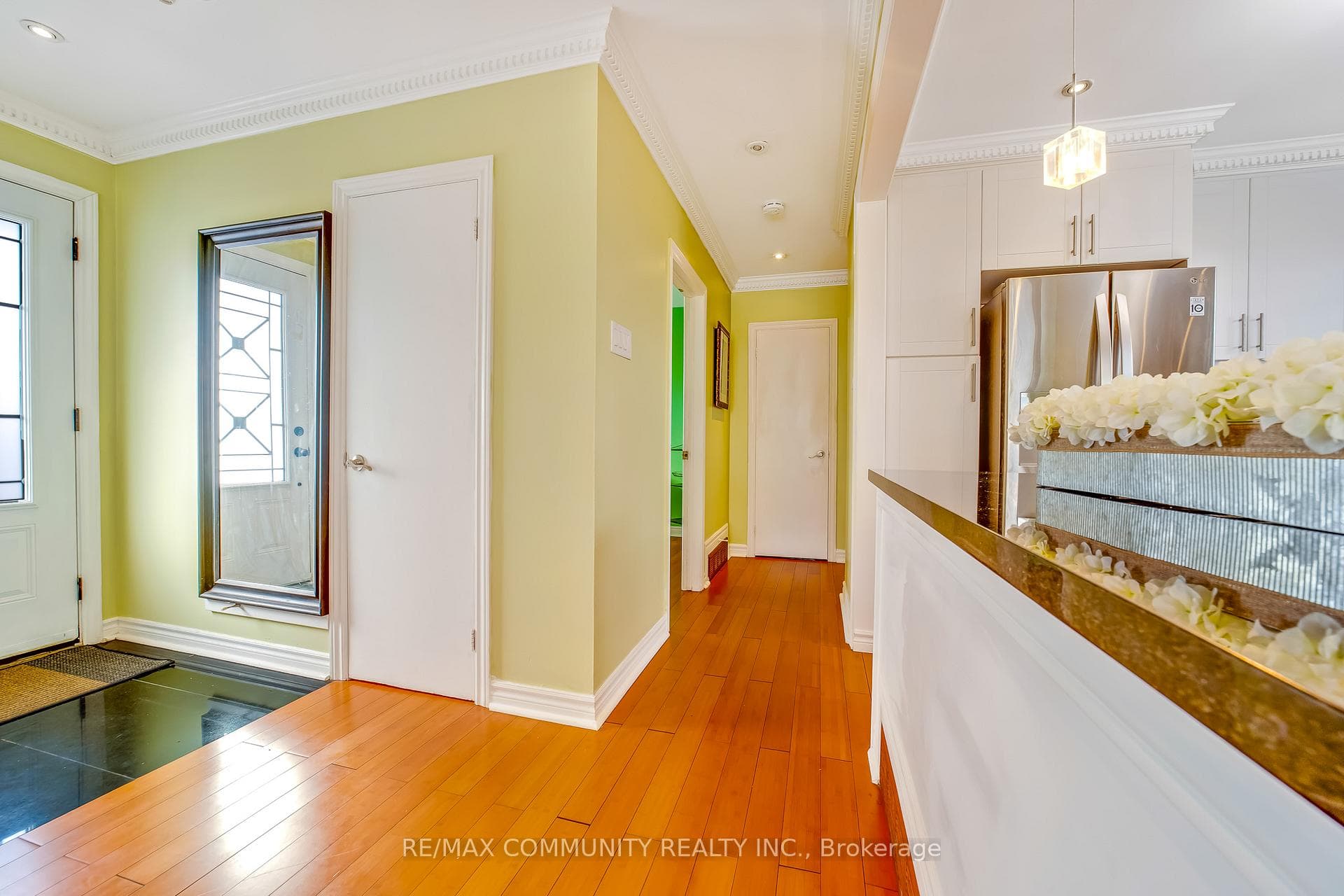 24 Hurley Crescent photo 16
