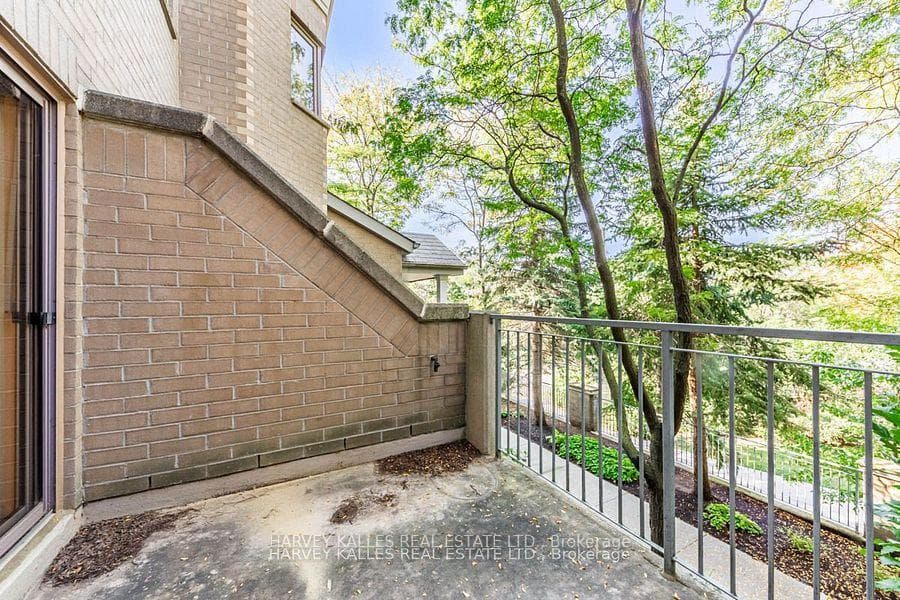 5418 Yonge Street Unit TH122 photo 32