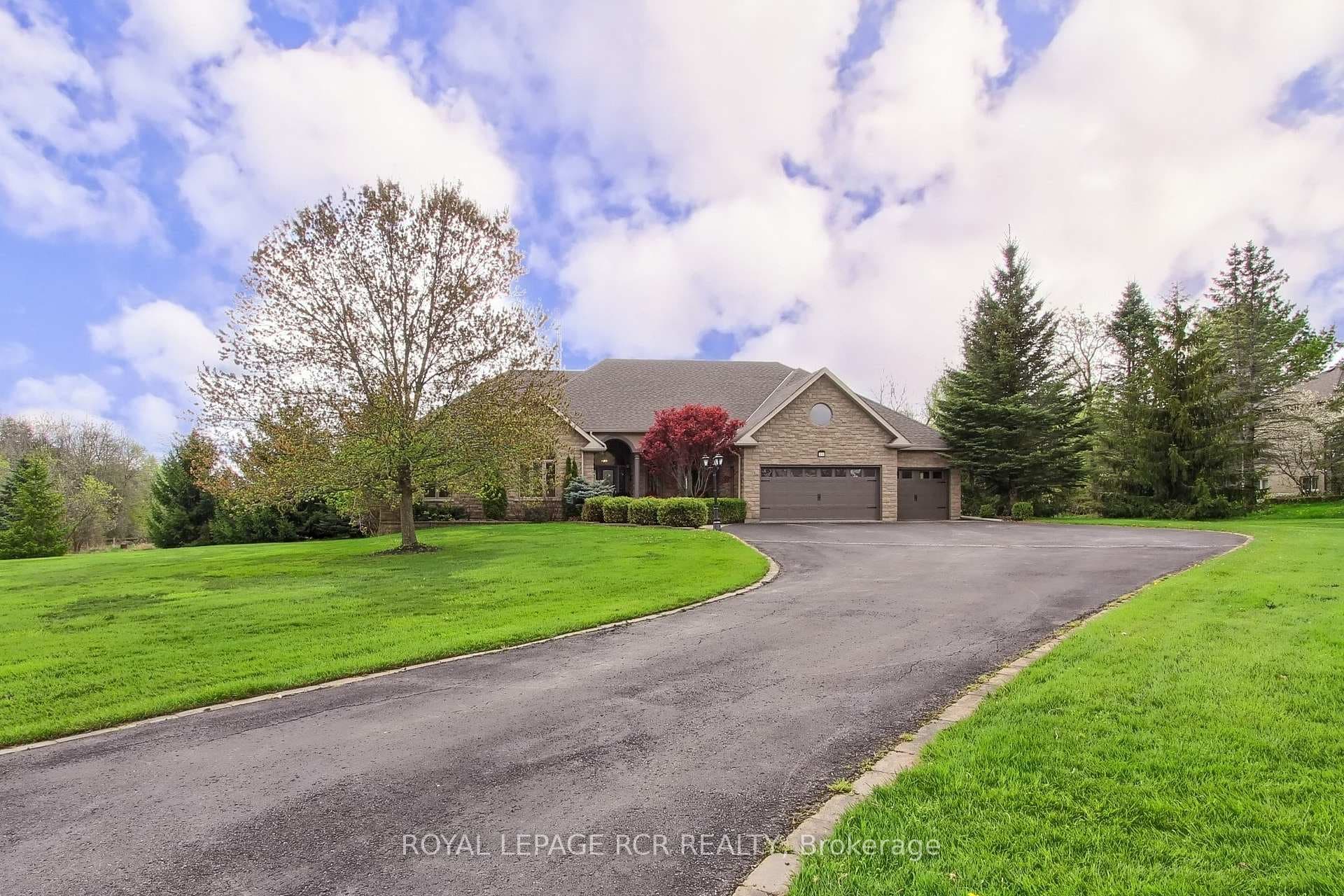 19 Fairbairn Gate photo 2