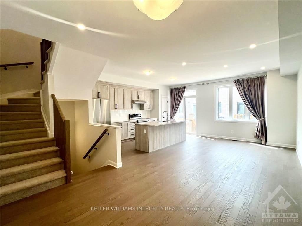 88 OSLER Street photo 6