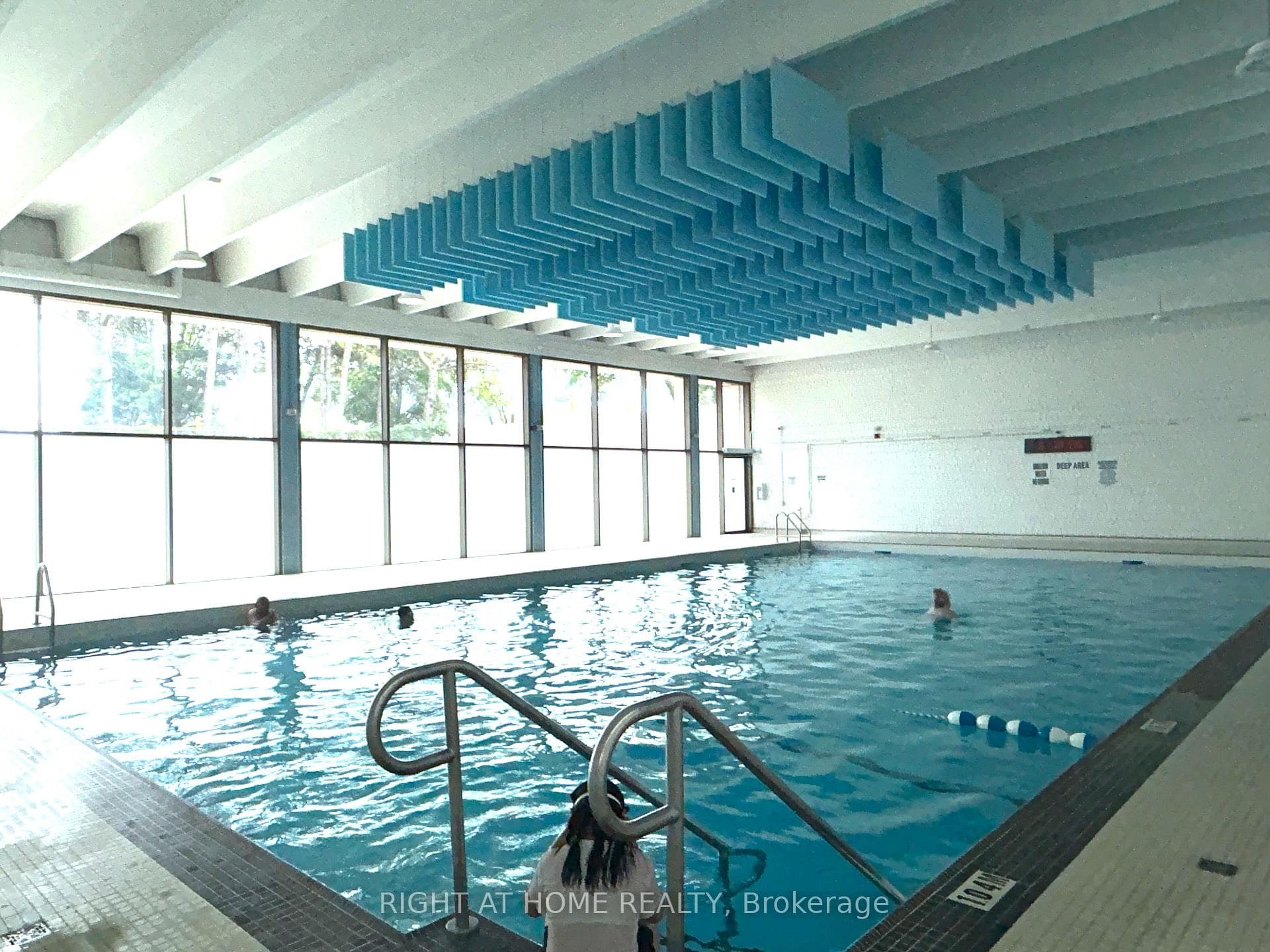 715 Don Mills Road Unit 1608 photo 32