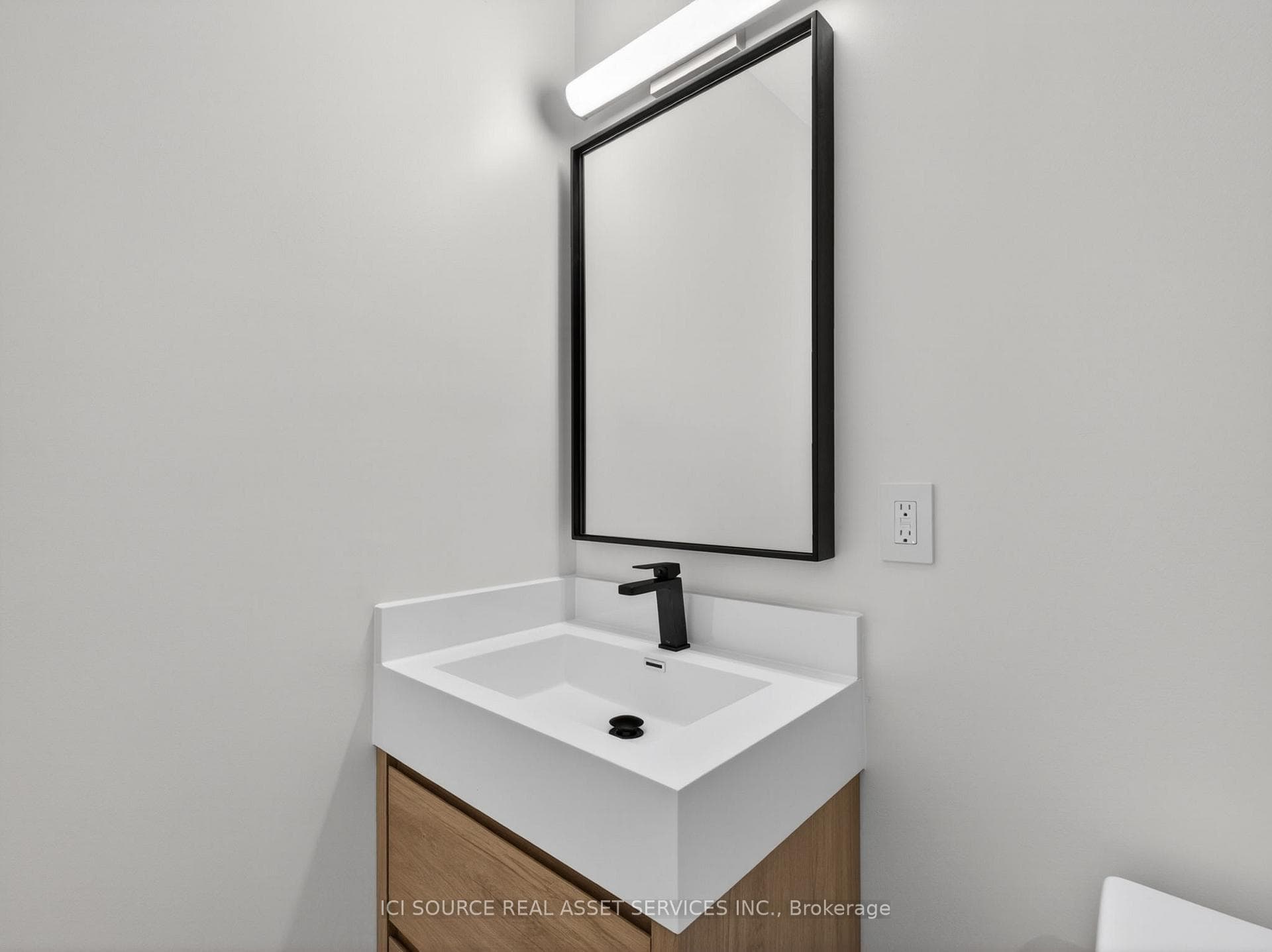Guest vanity