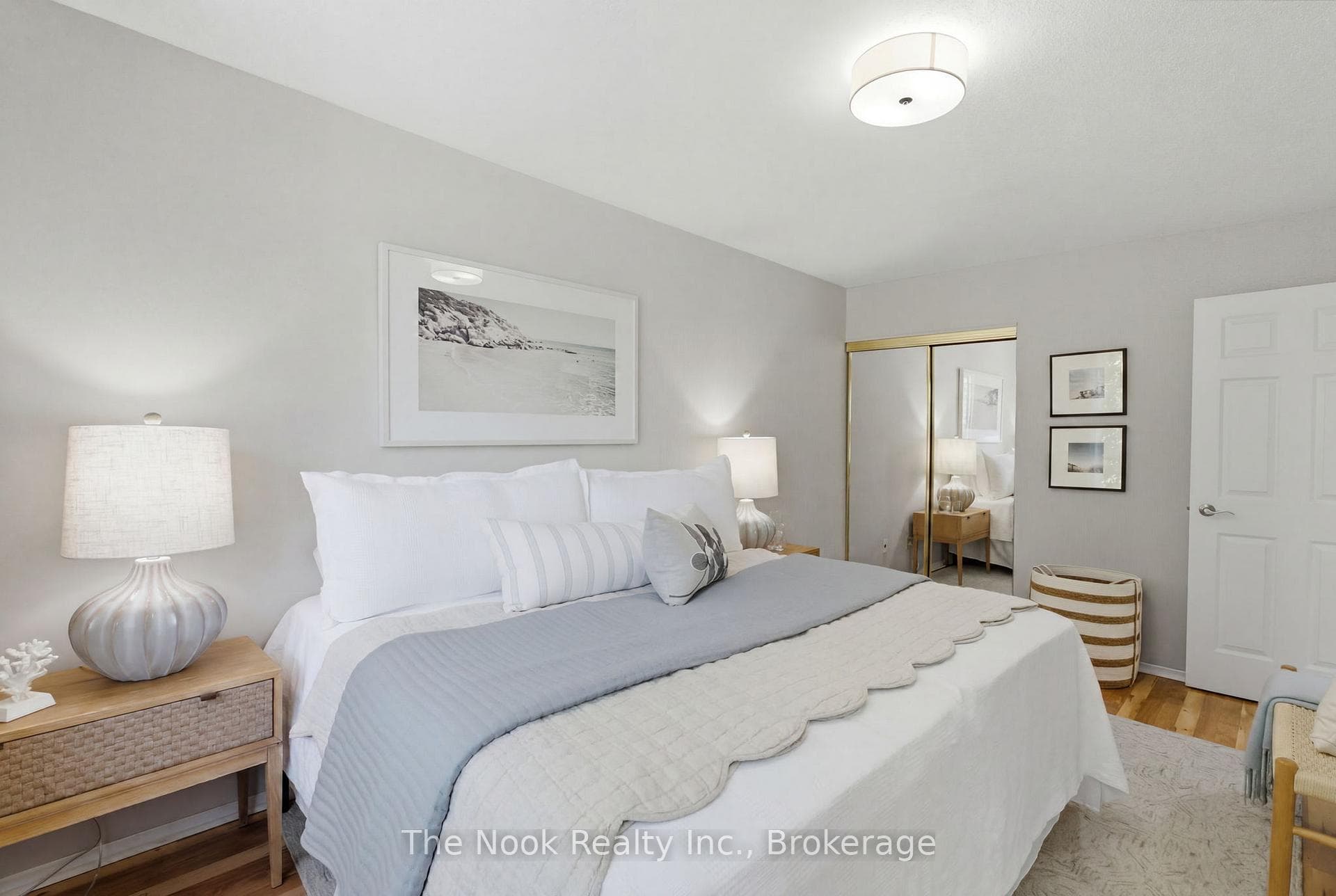 693 Nairn Court photo 22