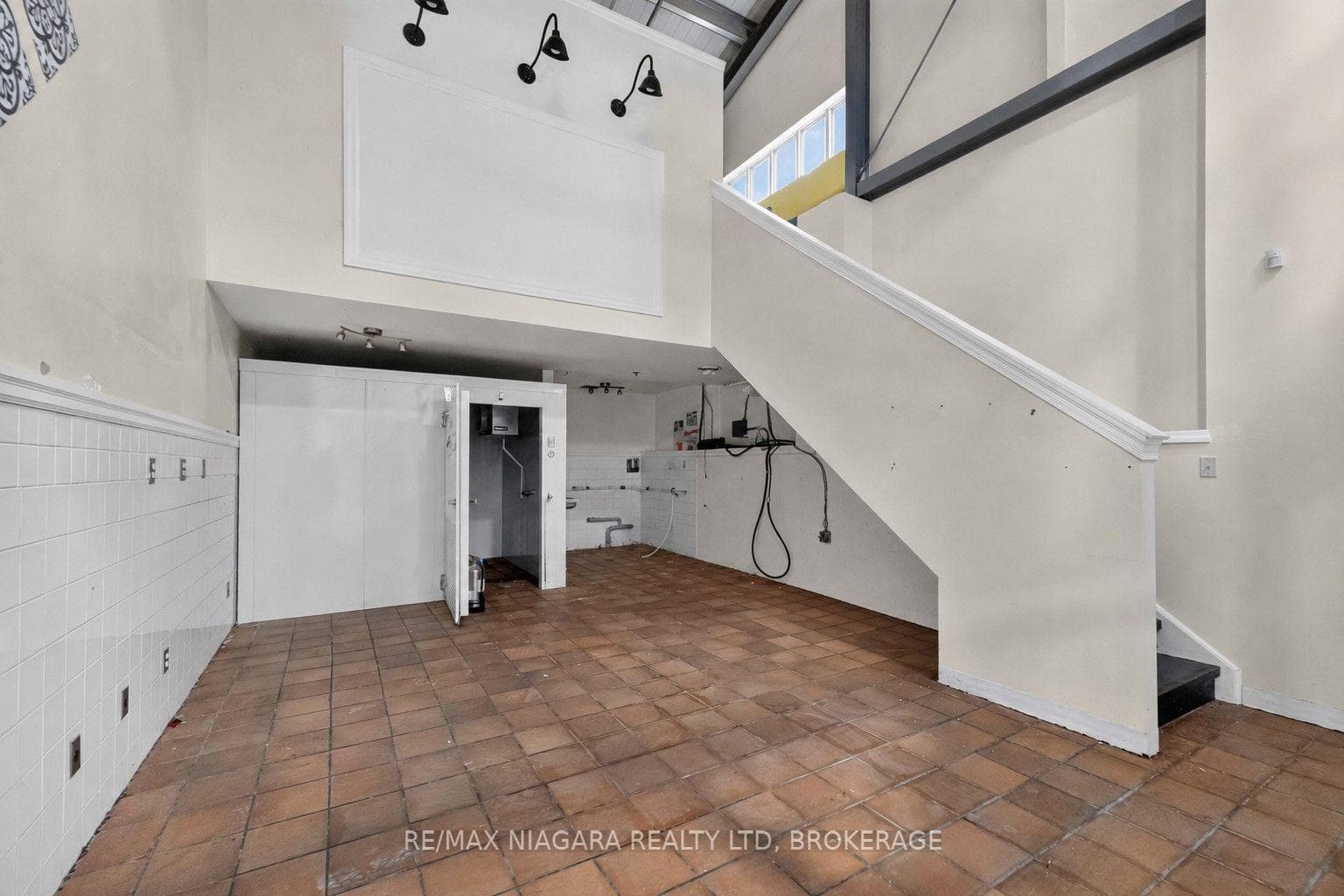 17 Lock Street Unit 111 photo 8