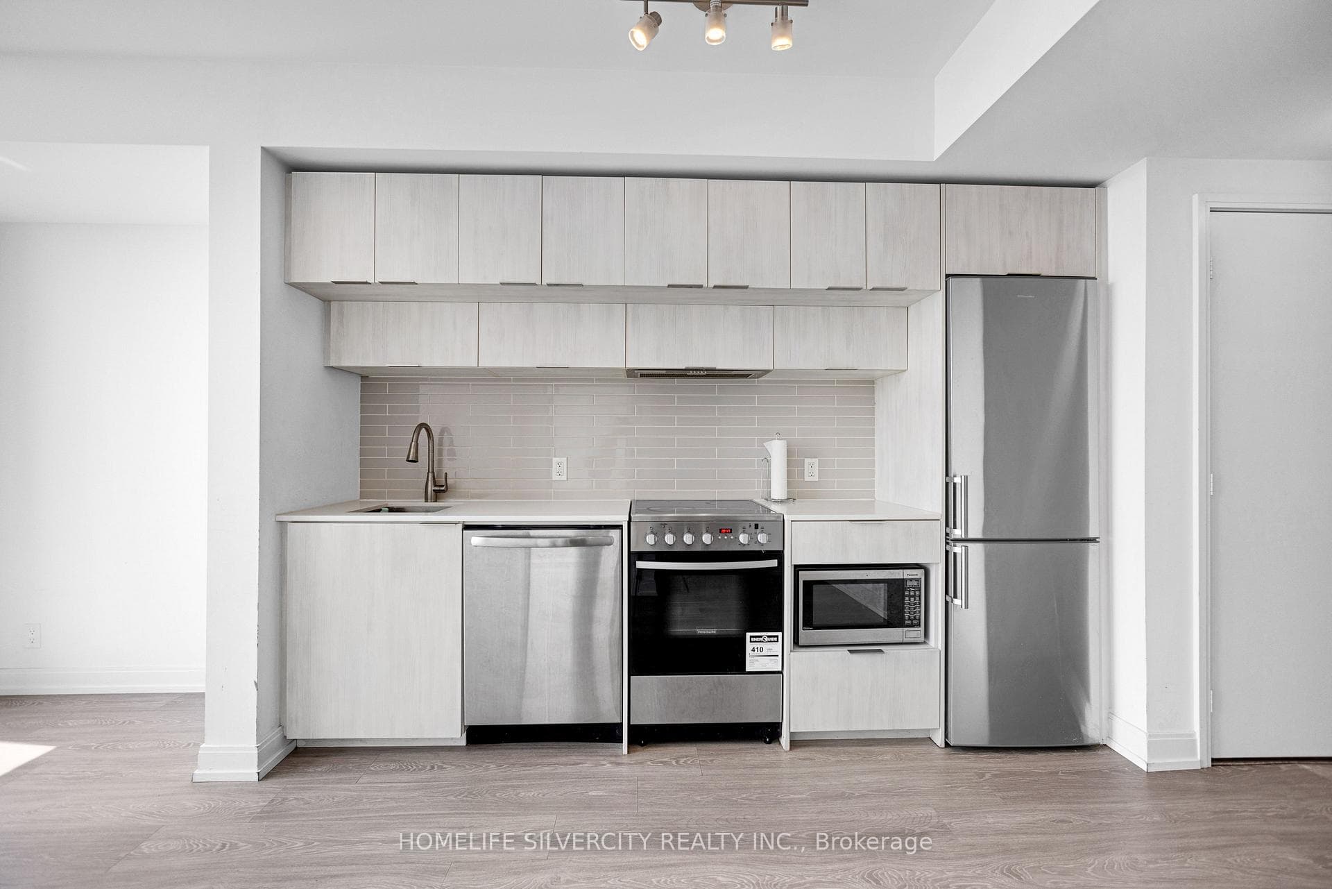 181 Dundas Street Unit Ph8 photo 12