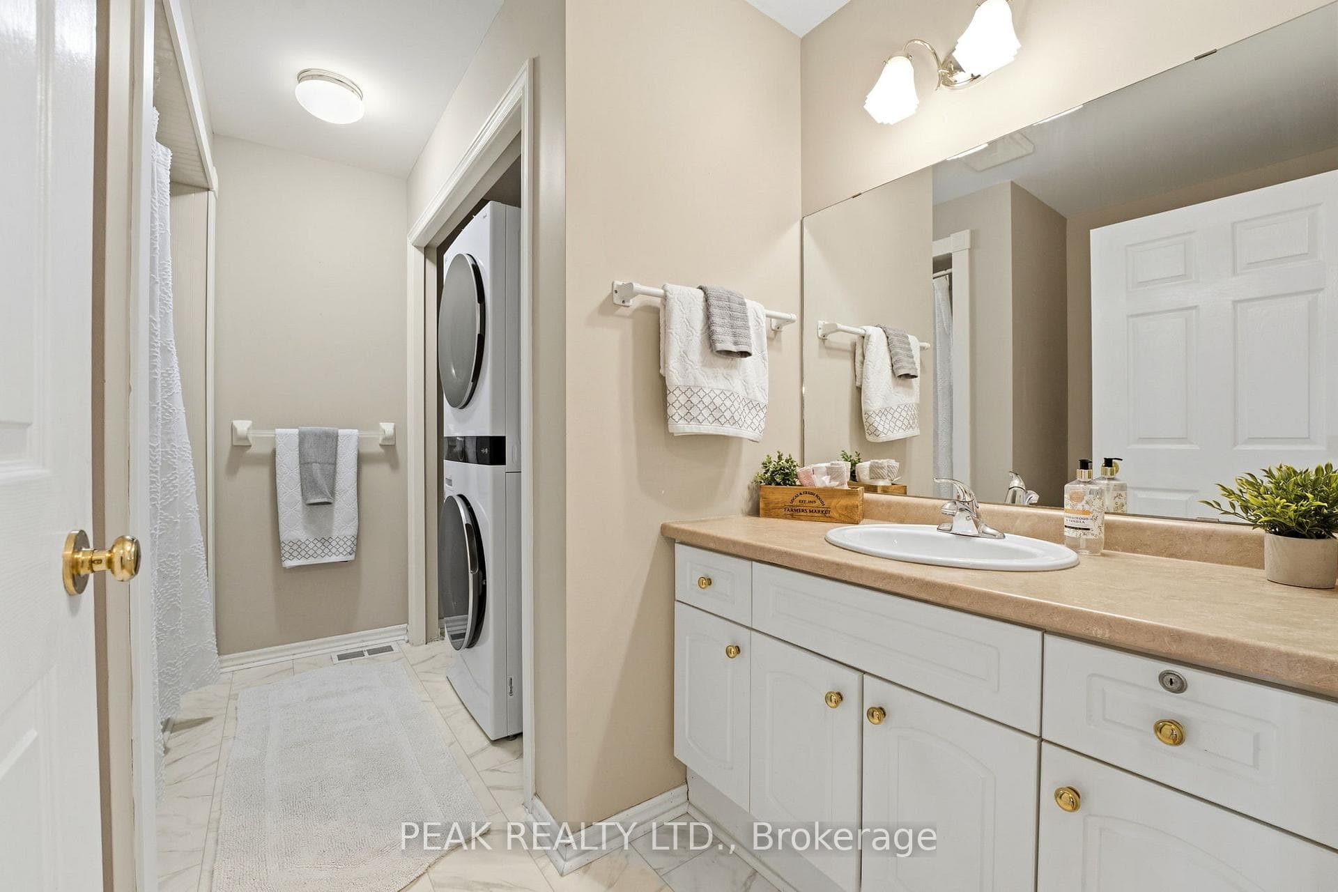 570 West Street Unit 43 photo 15