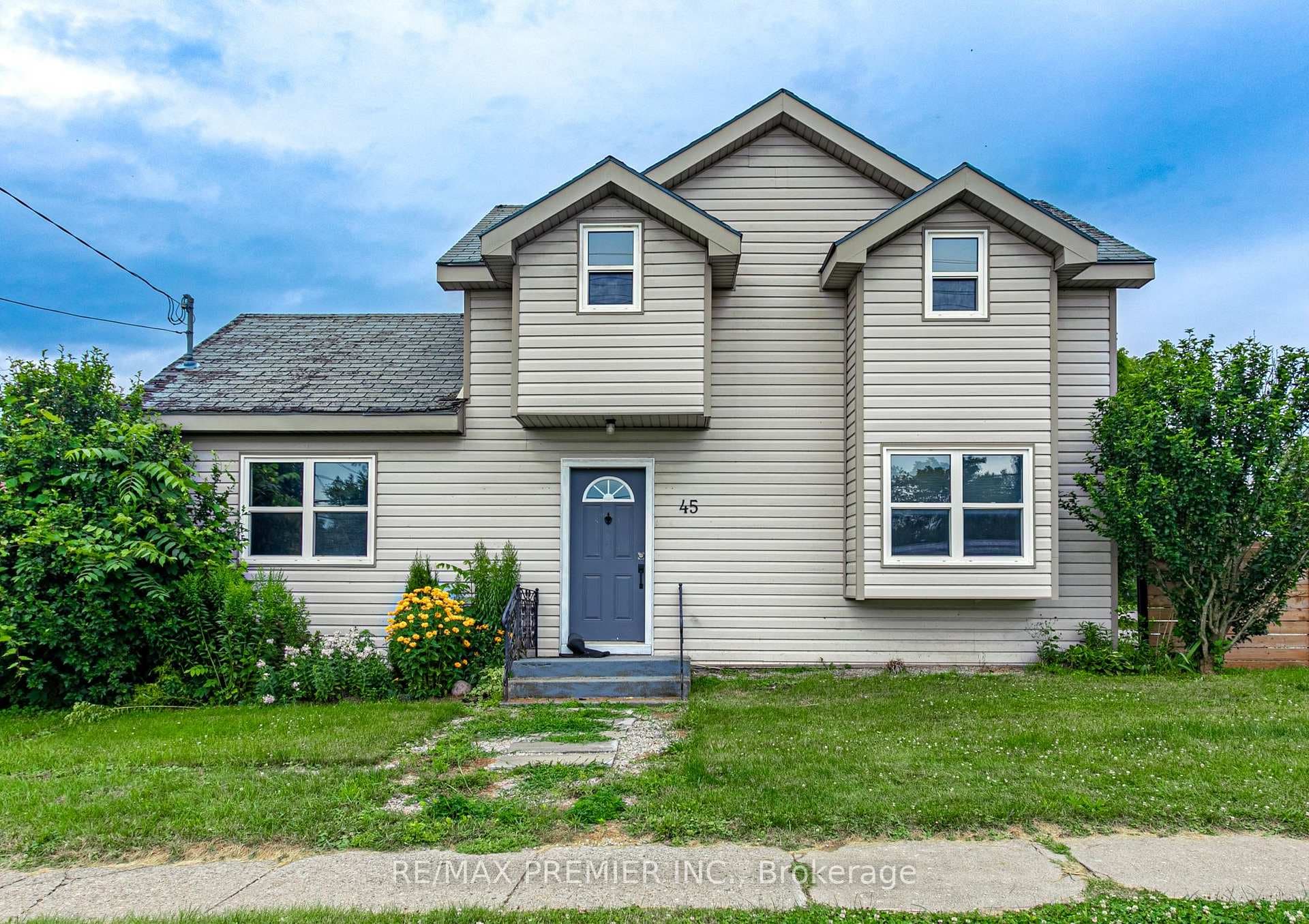45 Wellington Street photo 1