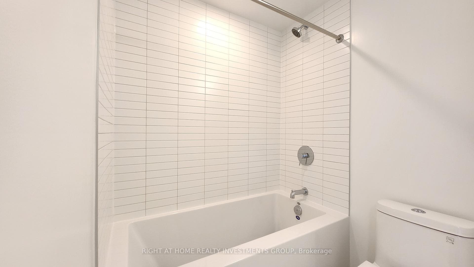 86 Dundas Street Unit 402 photo 19