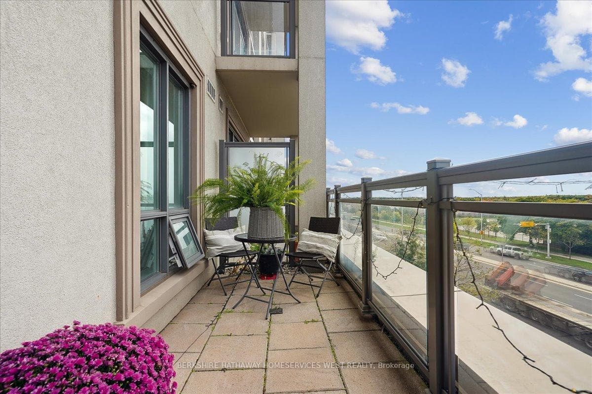 2490 Old Bronte Road Unit 313 photo 25
