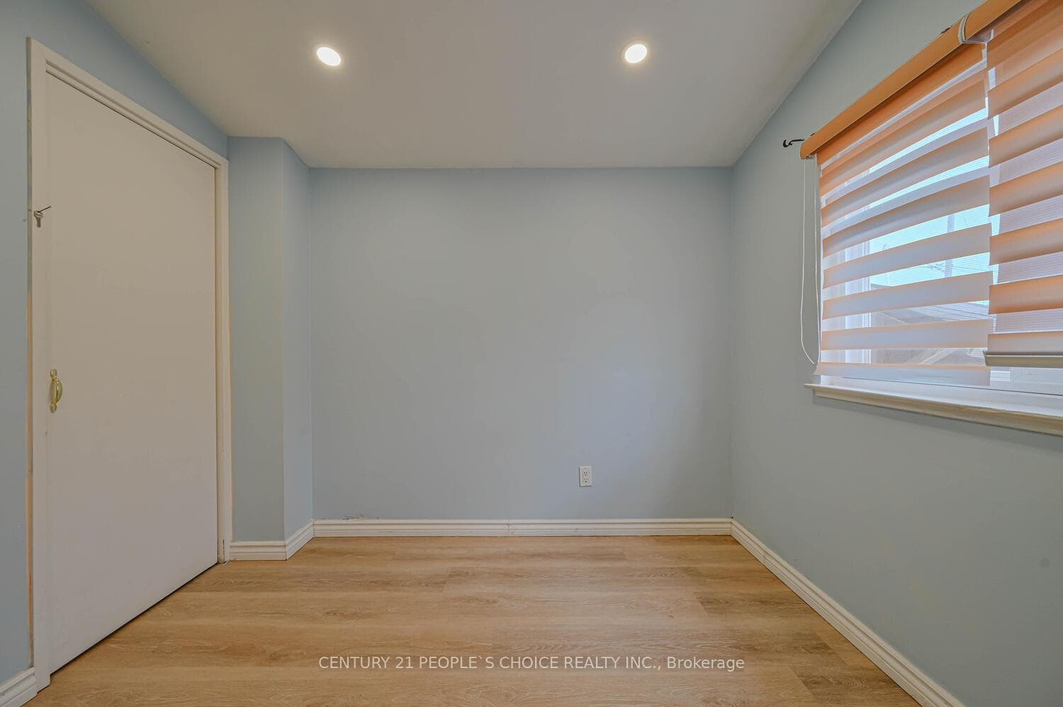 11 Checker Court photo 28