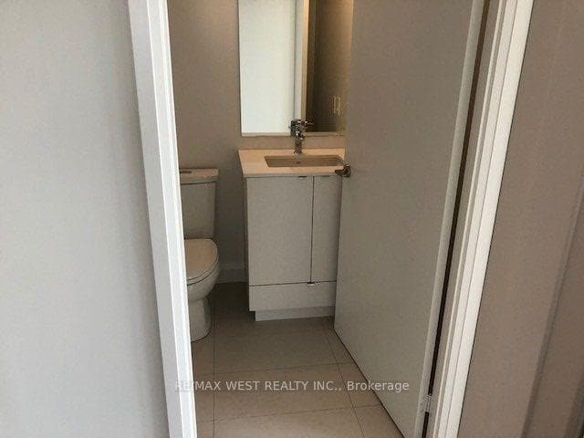 1461 Lawrence Avenue Unit 1602 photo 12