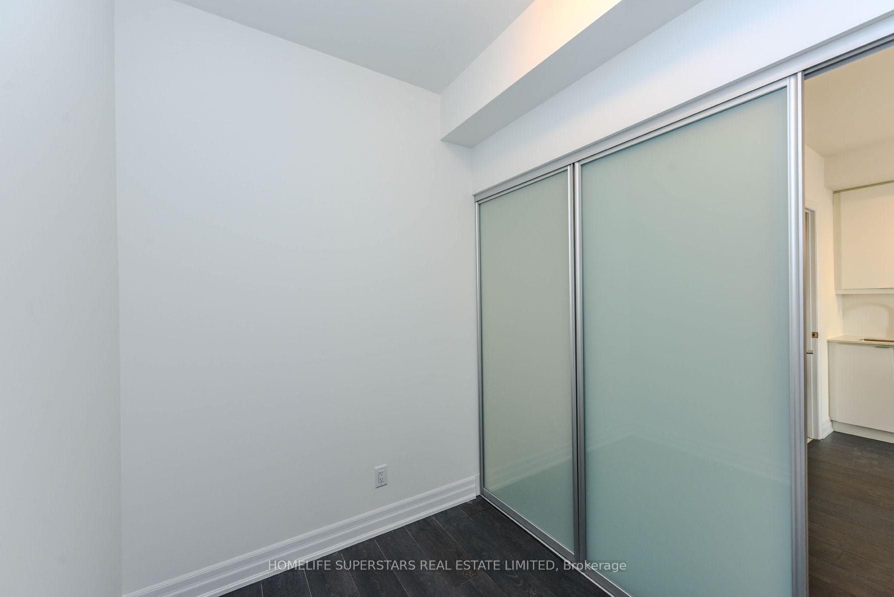 30 Elm Drive Unit 2905 photo 7