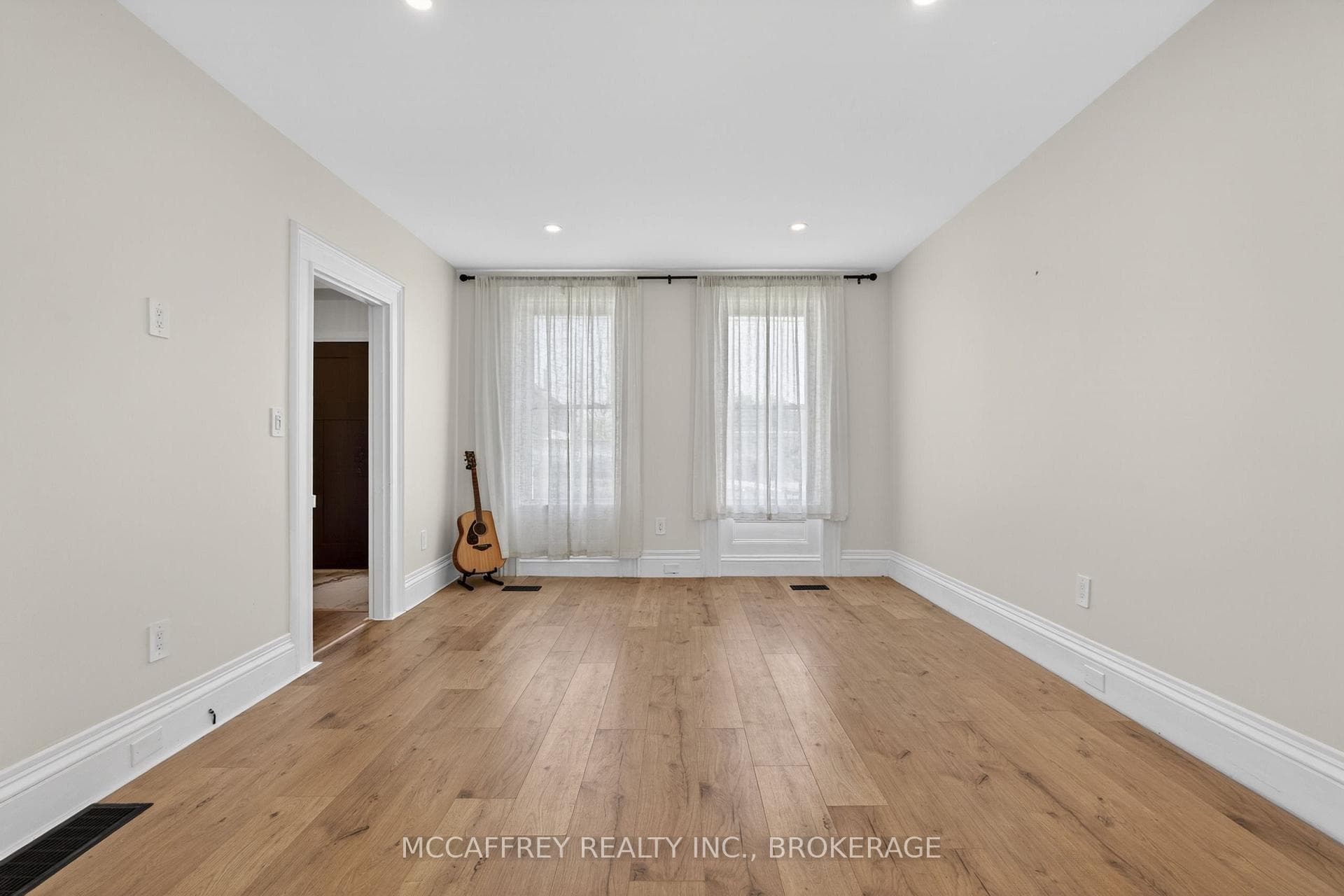 55 Bridge Street photo 8
