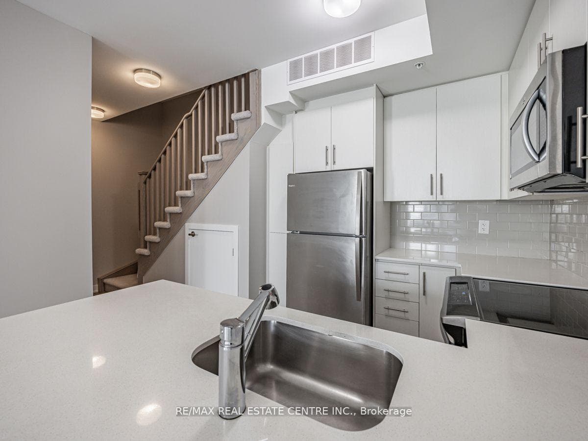 3473 Widdicombe Way Unit 9 photo 10