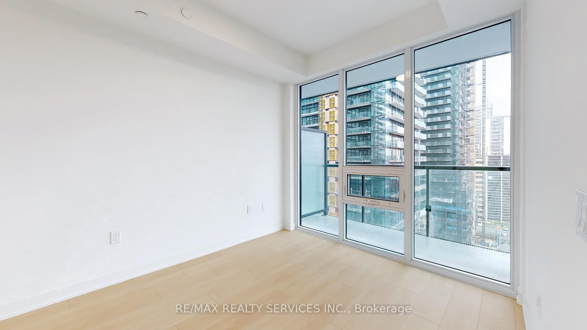 117 Broadway Avenue Unit 1107 photo 23