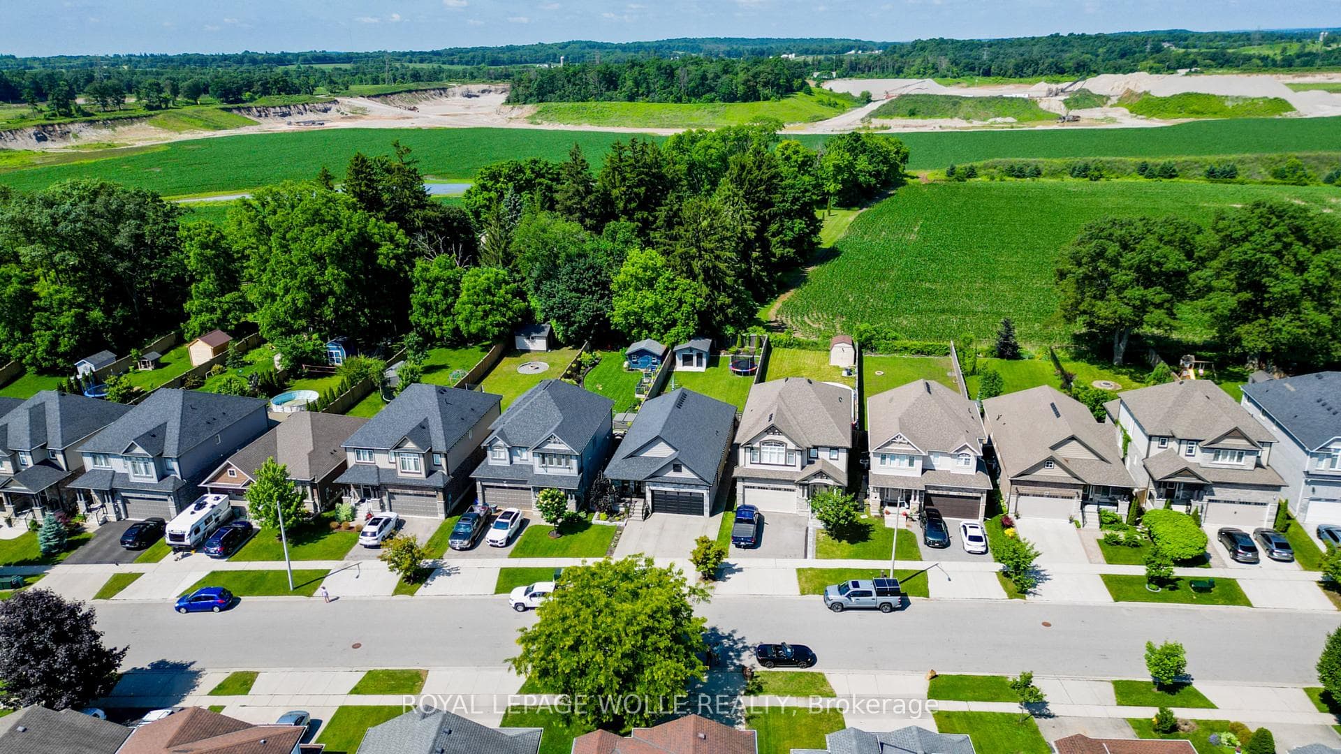 40 Fraserwood Court photo 33