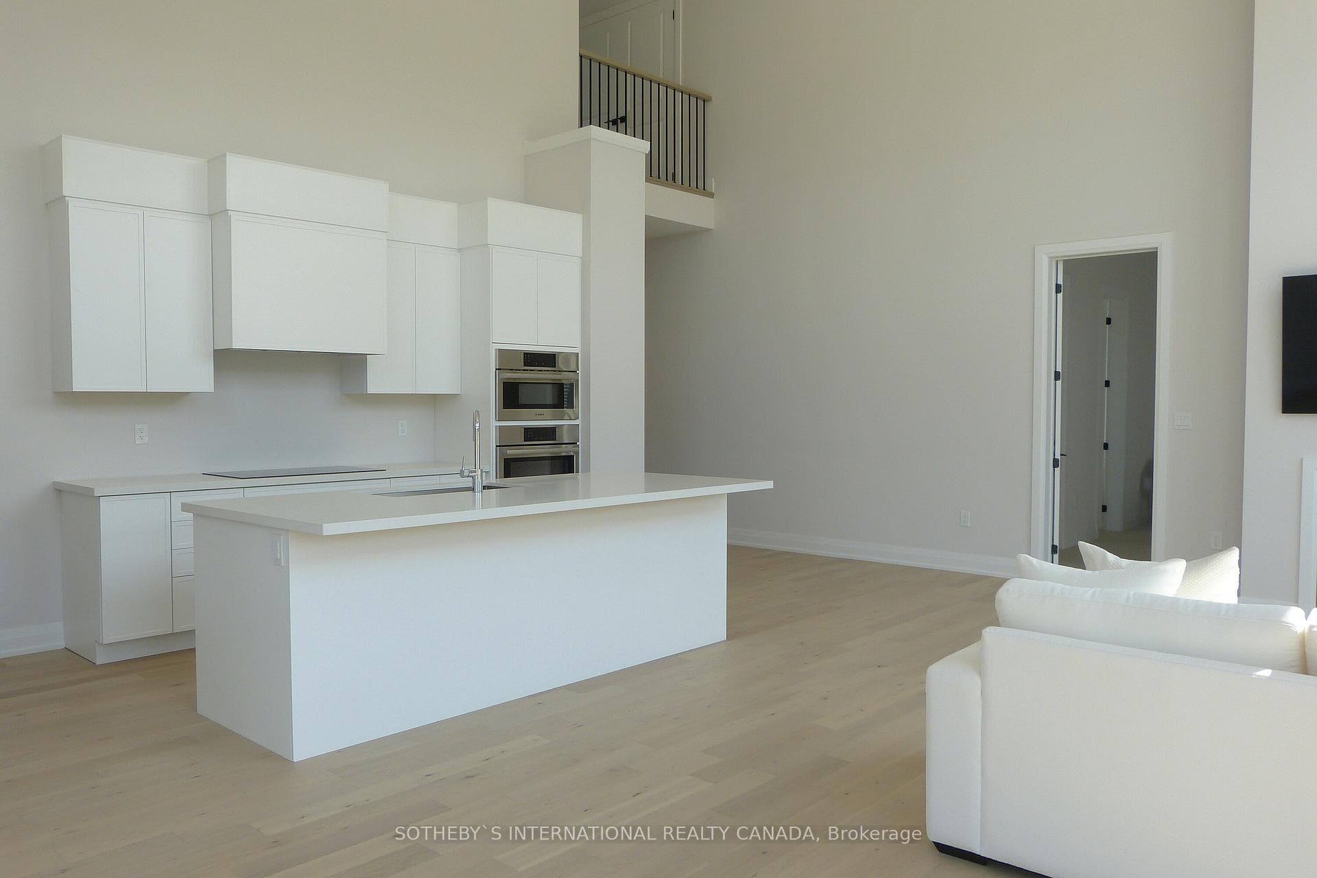 102 Sladden Court photo 10
