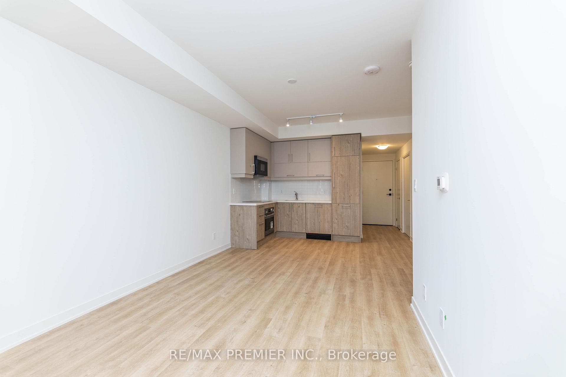 38 Simcoe Promenade Unit 701 photo 14