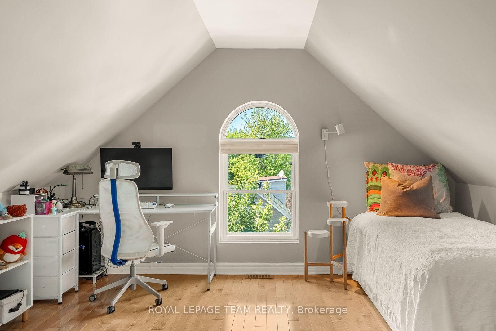 150 Guigues Avenue photo 33