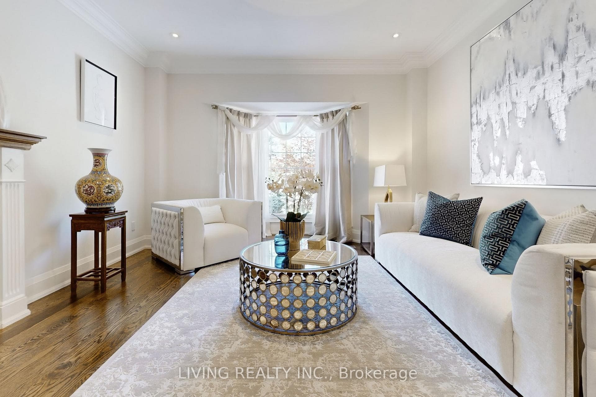 22 Ashdown Crescent photo 6
