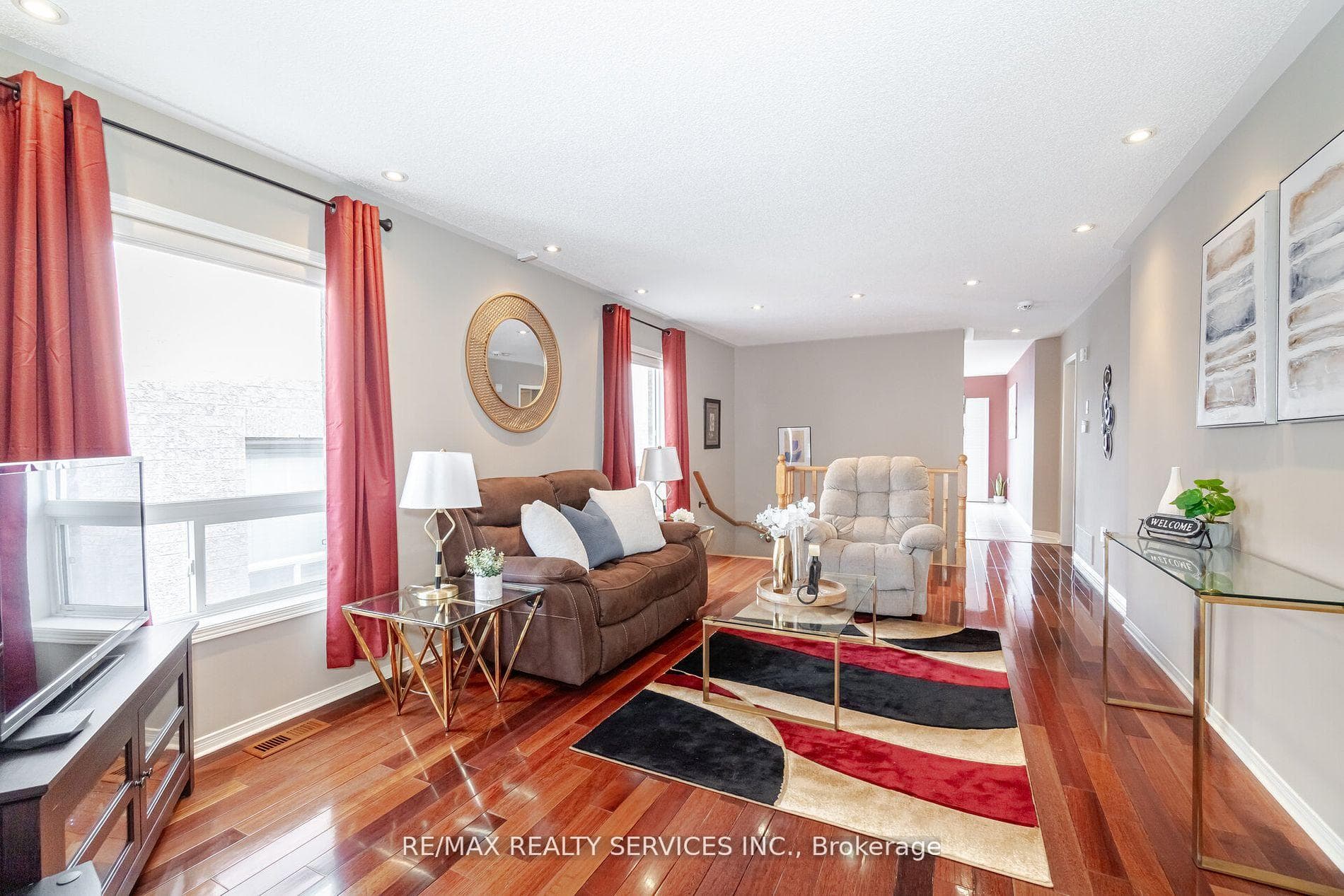 7 Amboise Crescent photo 8