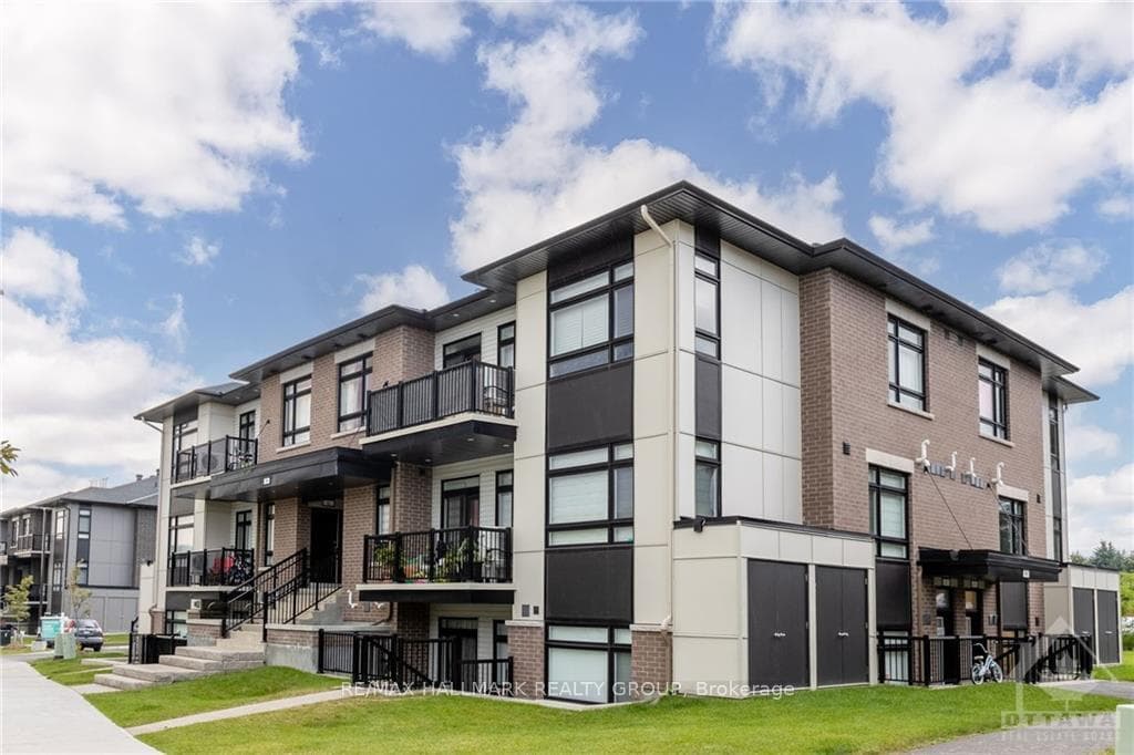 390 ROLLING MEADOW Crescent Unit F photo 1