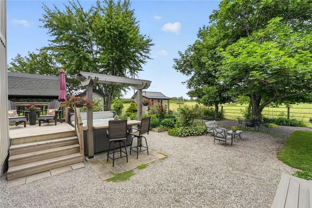 3754 LAKESHORE Road photo 7