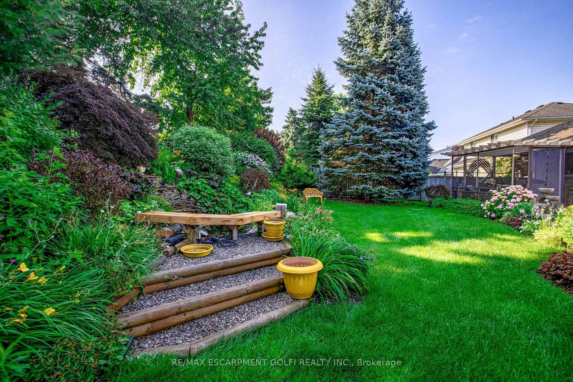 23 Oakridge Boulevard photo 34